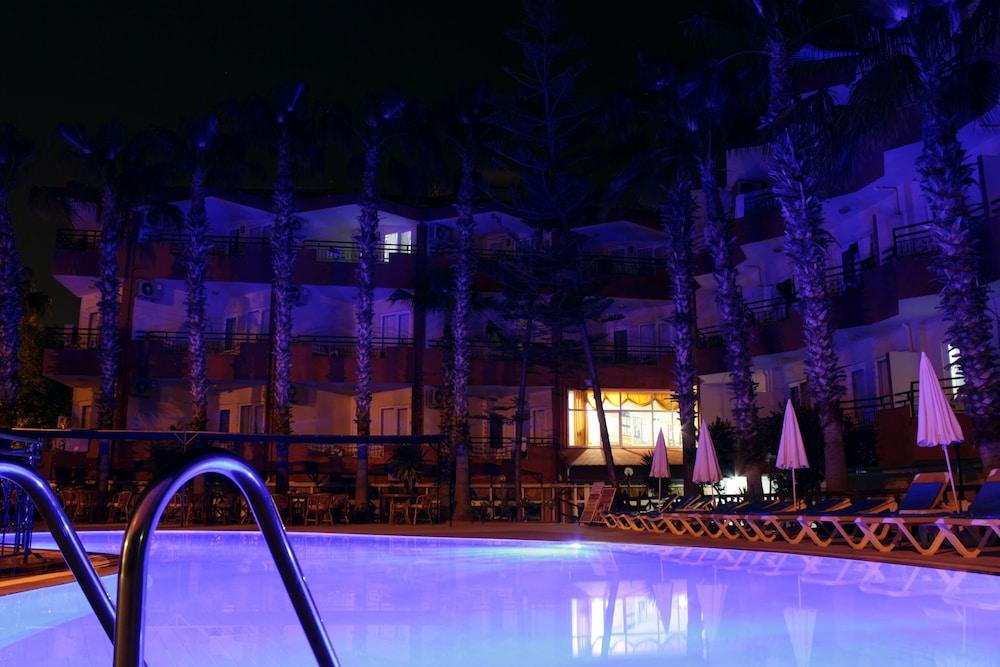 Semoris Hotel Side Exteriör bild